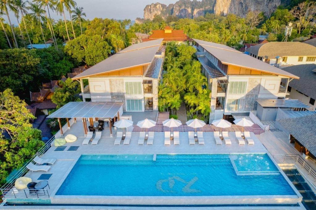 Pool with loungers at Railay Princess Resort